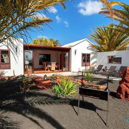 Stunning 2-bed In Playa Blanca 普拉亚布兰卡