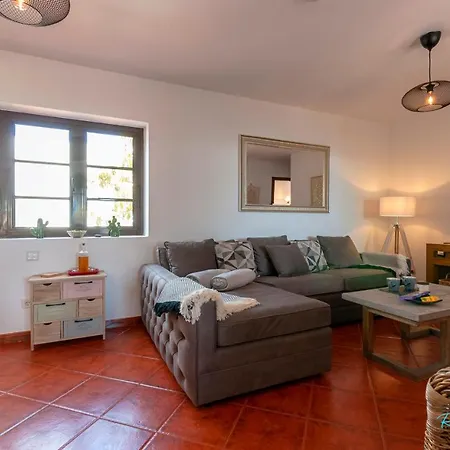Stunning 2-bed In Playa Blanca